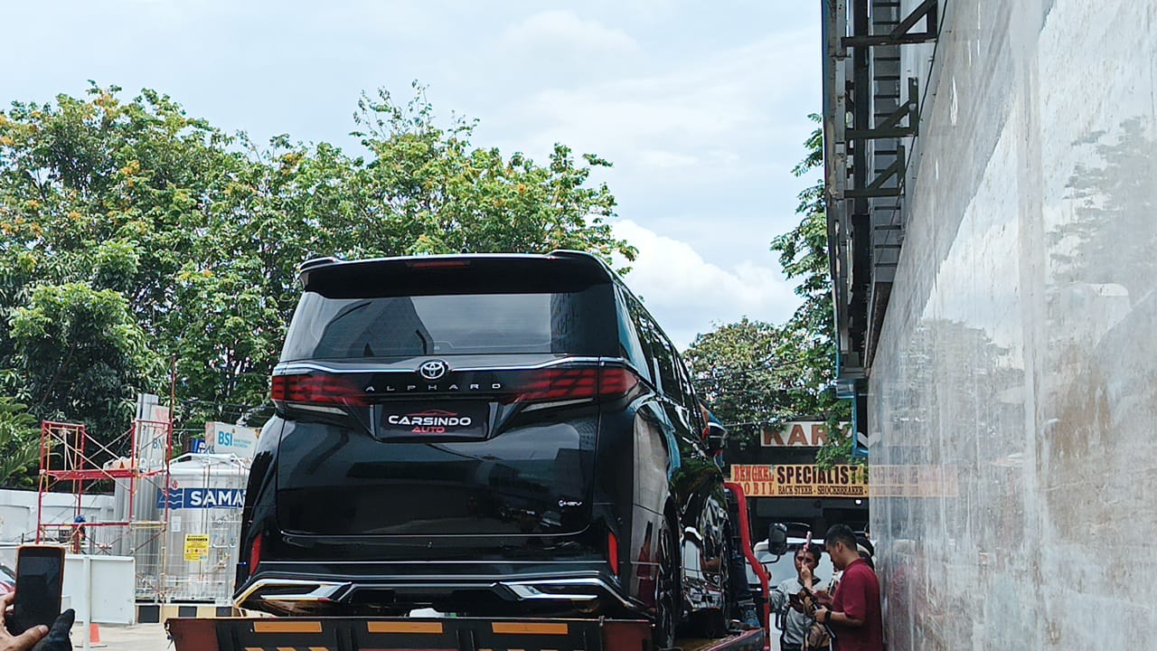 Alphard dan Vellfire hybrid Billy(FTNewsSelvianus Kopong Basar)